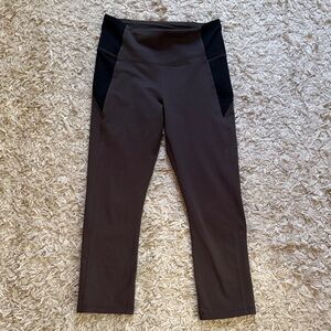 Under Armour Crop Leggings